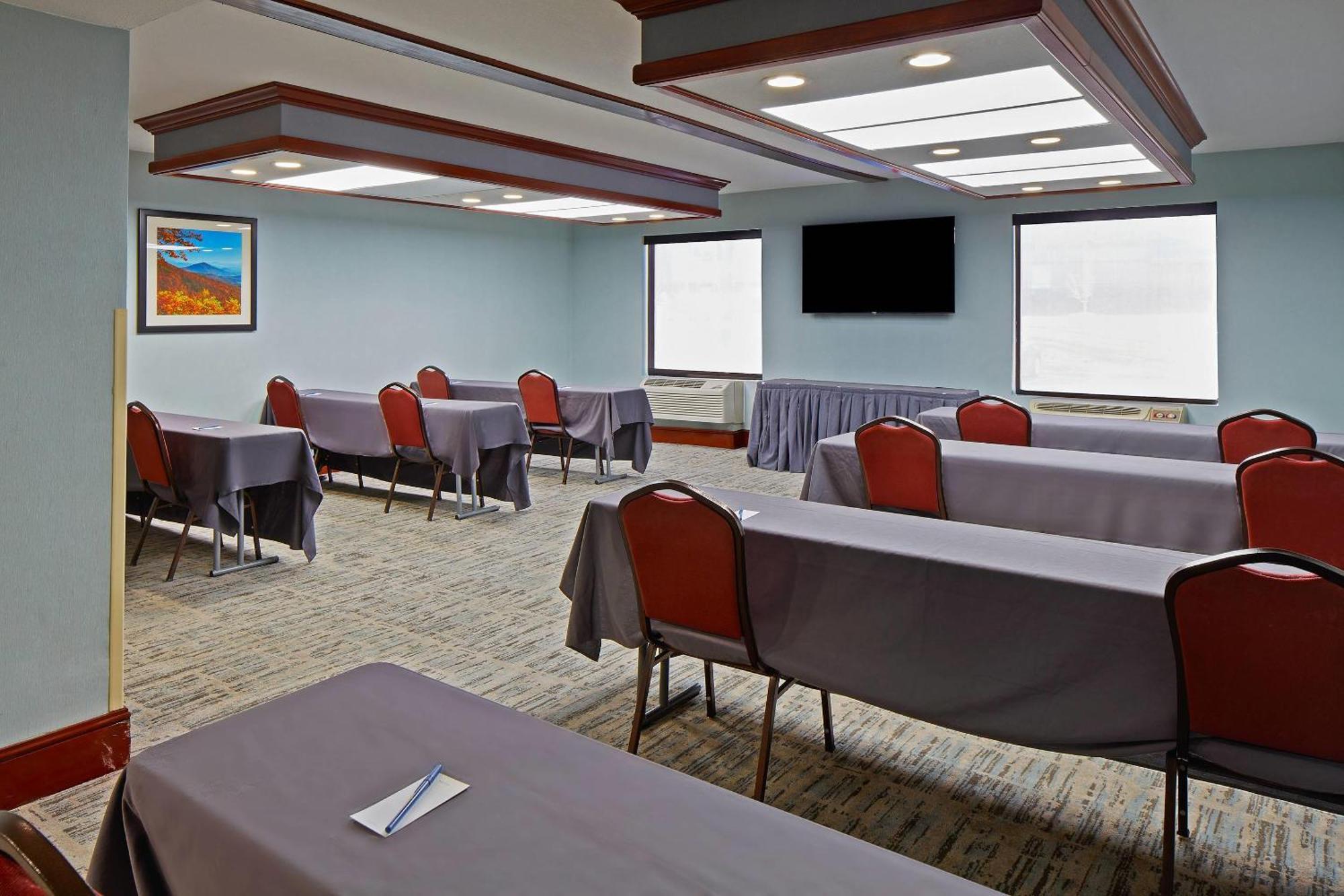 Hotel Comfort Outlet Center 3*