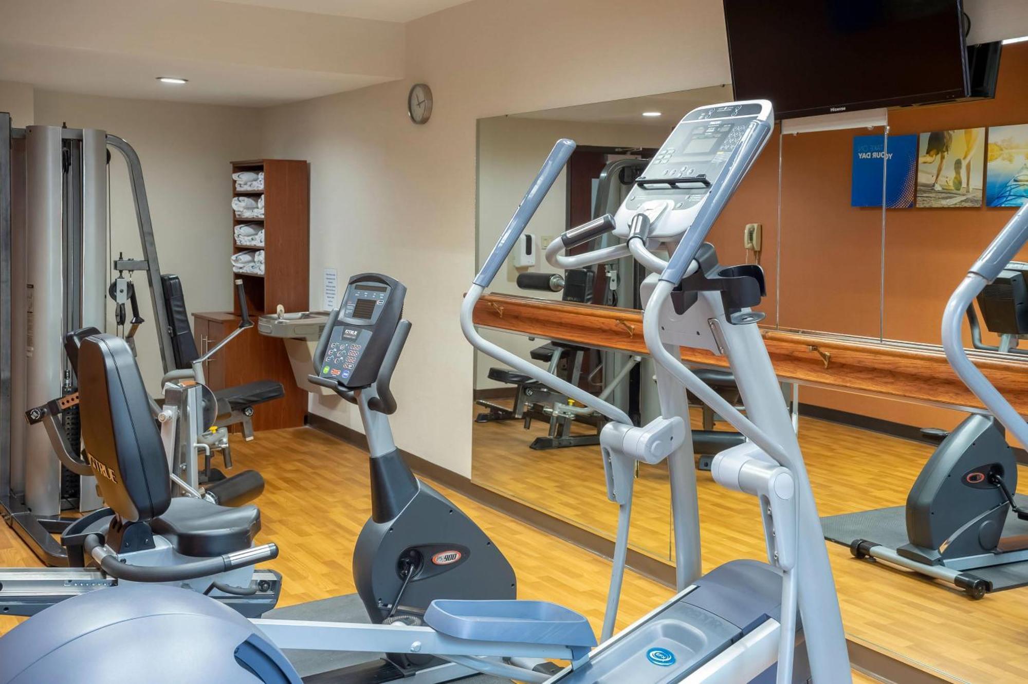 Comfort Outlet Center Hotel Asheville